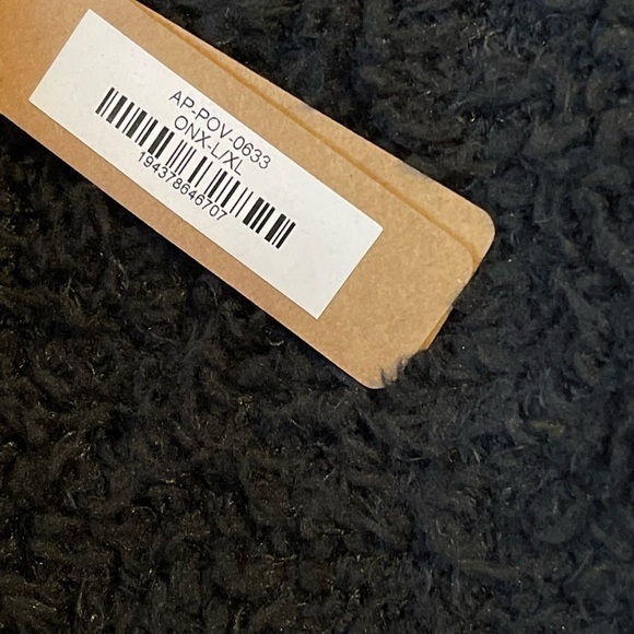 SKIMS Cozy Knit Cropped Pullover Black - Picture 9 of 12